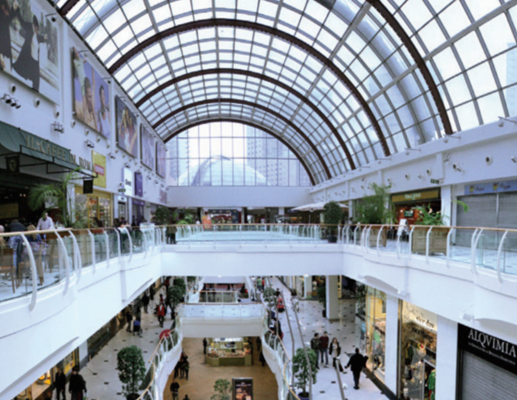 Centro comercial Diagonal Mar: espectacular caso de ahorro energético con láminas solares en lucernarios