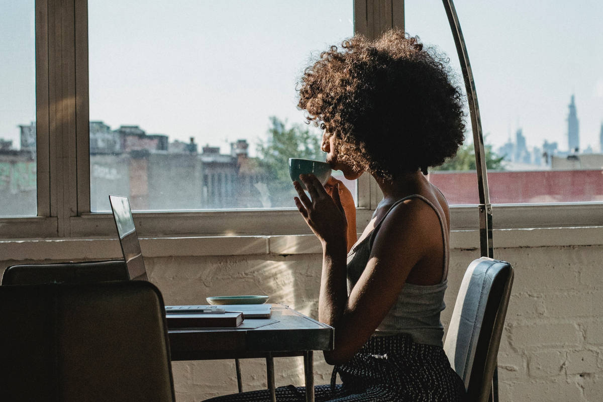 ¿Estás pensando en mejorar tu vivienda? 5 razones para apostar por las láminas solares